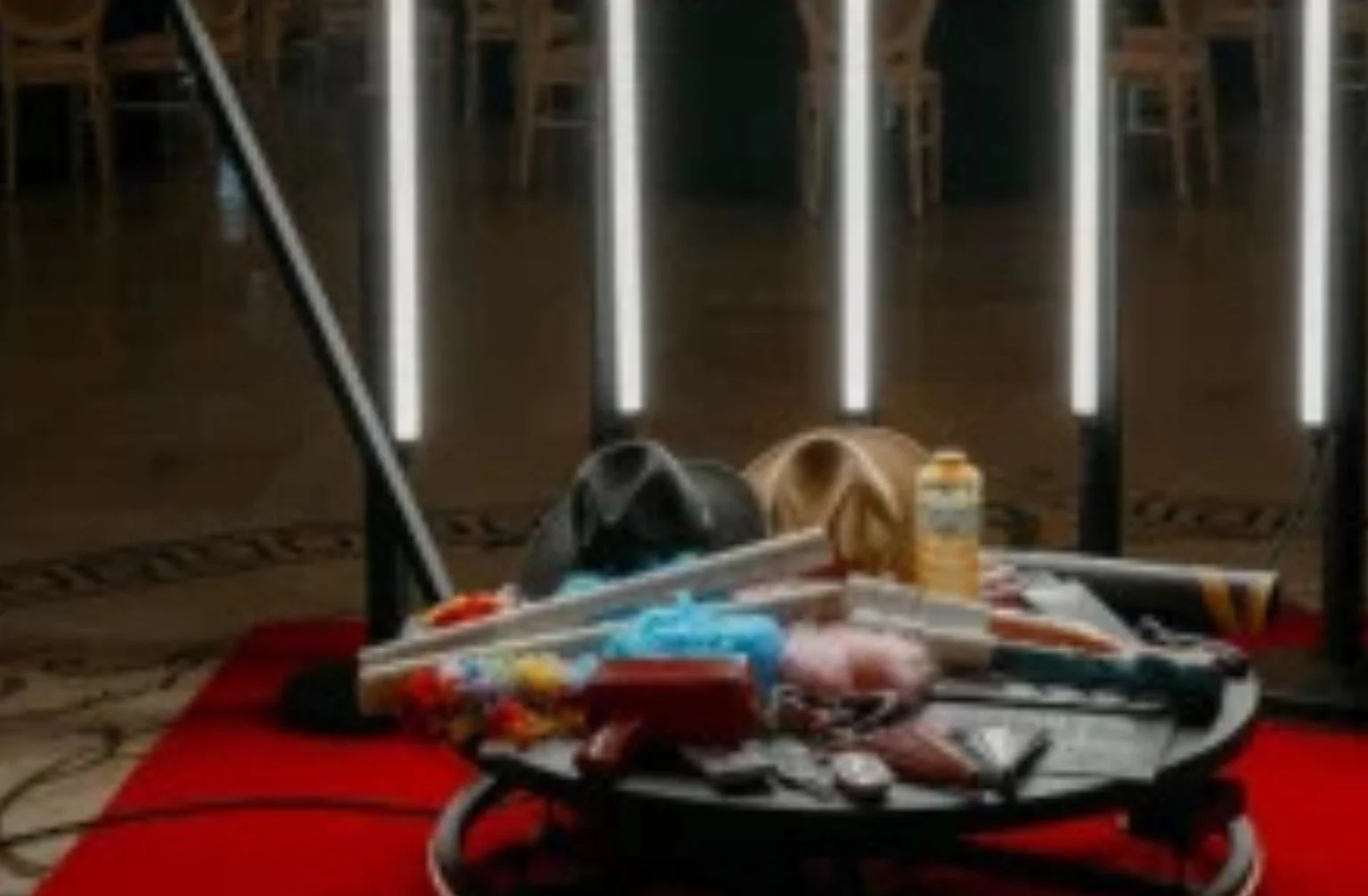 Fotobudka 360 z oświetleniem LED – jak poprawia jakość nagrań?